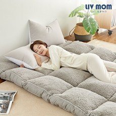bea576bb1f2a7ba93cbde25ee059daa28c826872718092fb18ce0e4767c6.jpg