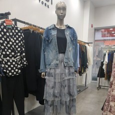 16b0ed44fa0d8c6472e4656a8c8a26feb4d0dbdf72d843c82b9f1f3bf850.jpg