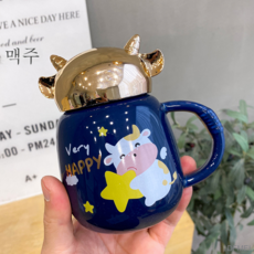 가야기마인물형뿔잔