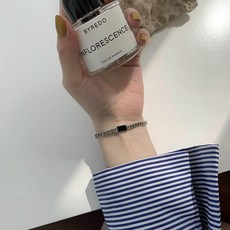 09201b1451b20db8553be84b0f7e147caba8c6ae900ed55a686d5ce6a45e.jpg