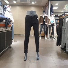 f933fd596b5f59c590e531a46cbfbf98ac544e1c78f9d02236a4cf251f93.jpg