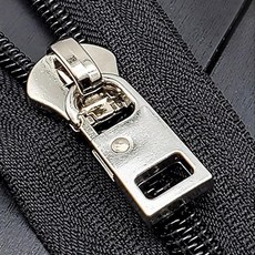 지퍼손잡이가죽