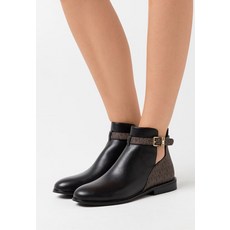 MICHAEL 마이클 코어스 LAWSON - Ankle boots - black/brown MK111N062 150불 이상 주문시 부가세 별도