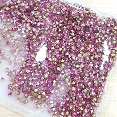 스와로브스키사각부자재