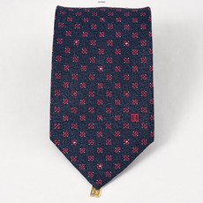 닥스큐빅넥타이