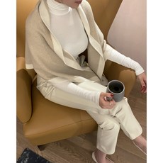 브르아 배색홀가먼트니트숄 가디건 울니트 캐시미어니트 여성니트