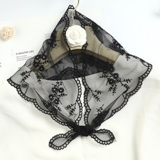 어깨숄 삼각 작은숄 밖에걸쳐입는스타일 펀칭 스커트 카라 블랙 스카프 코디 흰와이셔츠 액세서리 어깨걸치는
