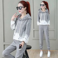 f817a65c6de993f66c1e5048c5584d4d5e7b5d6cb59d369f46ca0d131e9f.jpg