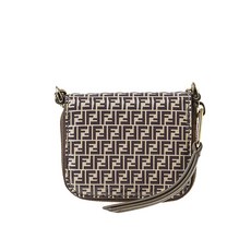 팬디트윌리라베트리나