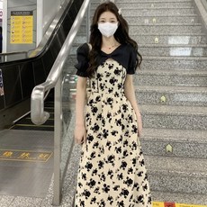 수유 원피스 여름 프렌치 꽃무늬 드레스 외출복 반팔 허리 라인
