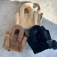 GU 지유 보아 털 미니 숄더백 크로스백