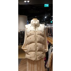 뉴코아강남오즈세컨 도트구스다운조끼O21j9qvtw03w