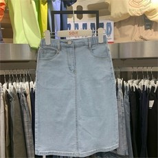 d6e15498afaf5c8ec122857b53cd6a713b86d30eefdf26cd45523ef0f2d2.jpg
