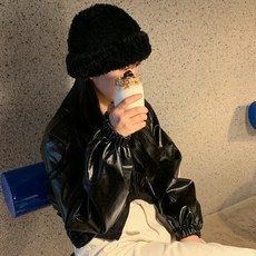 시프트에잇 포인 소프트 퍼 비니 털 모자