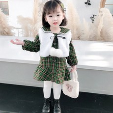 d152ee4fa63c2c846fcff949b982e08b79b8bc32ef2e243d2c27d1761d43.jpg