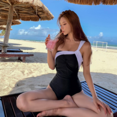 발리비키 문 원숄더 모노키니