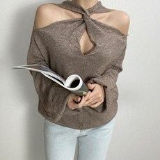 슈잼마켓 / X꼬임 오프숄더 홀터넥 니트