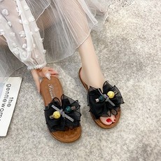 나비넥타이여성