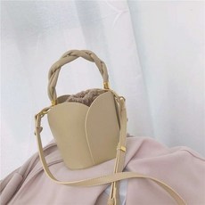 공작도시수애가방
