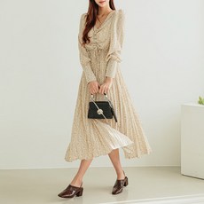 e542c58fd04f9e20d3c5f84f9bb34413b6d254504d8e2351e7baa59720c9.jpg
