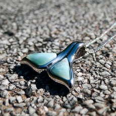 각인고래꼬리목걸이