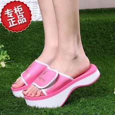 9d408064451fd33d1d0991fb38b5ce77cd50382bec2a31040b4b20c8b946.jpg