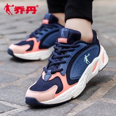 f45e8b03868f71e660d6c015cc006ba185e66dccb6f80bf2d8261212bc4c.jpg