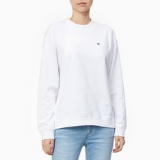 [CK] 여 J216362 YAF 화이트 보이프렌드 핏 CK 뱃지 로고 스웨트셔츠