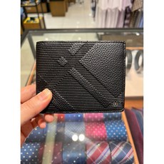 닥스엠보패턴중지갑