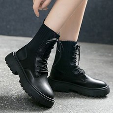 니트레이스업블랙워커