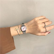 8edc86e2bd927e05e764268f9ca2c886ebe9f597c2b073e00cb8d828b42a.jpg