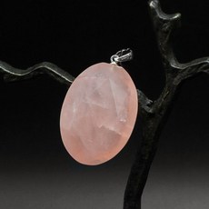 유색큐브펜던트