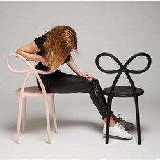 [퀴부 Qeeboo] 리본 체어 / Ribbon Chair (블랙 핑크 화이트 택1)