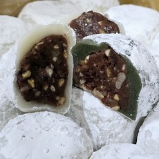 쫀득쫀득 굳지않는 왕 찹쌀떡 쑥떡 영양견과모찌 100g x 20개입, 흰 영양견과 찹쌀모찌 100g 20개, 1개