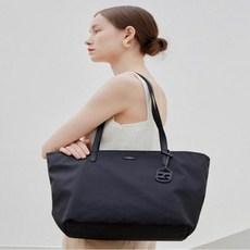 헤지스여성로고패턴가죽숄더백