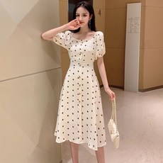 0c0b532ee2a4ad2e8a99351946664fb1734734f9f9fa0b6f74d7c8382be9.jpg