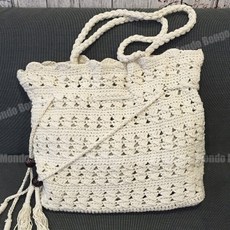 7a5d138b7f283834d2e3e3341db1a7cb7e4269701f8ce6d12d1dd4ee7725.jpg