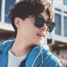 Chucan 한국 판 작은 얼굴 남자 네모 난 틀 선글라스 원숙 복고 반투명 컬러 편광