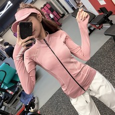 c878540feed70a6fbd0e023b45682c3c11de41c73743c90c7b5316912b4c.jpg