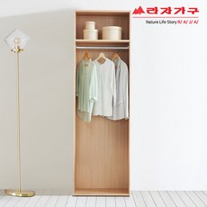 1921ac963f79be19cb43976d8cb1da6bb8063f3fb14a9038785d918ba2c1.jpg