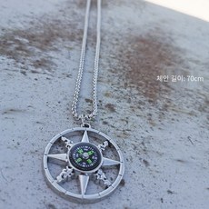 나침반목걸이