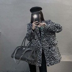 40bb328ffc6a9dbfeb4721eb330641ded8b1fbf65b146f7bb824cd7e75a3.jpg