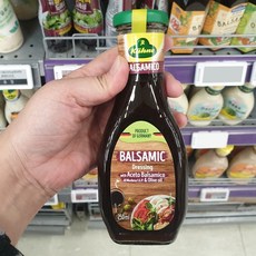 퀴네스리라차