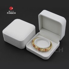 f71fafcc50927b1a02b7aca9fb237af7b8aa29d02a8b6d52a3a1d8dc0758.jpg
