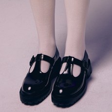 질 바이 질스튜어트 [에이든] T스트랩 둥근 로퍼 2 COLORS