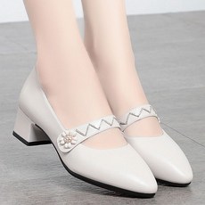 엔티랄라 봄가을 여자 신발 엄마 신발 소프트 슈즈 통풍이 잘 통하는 미들 힐 슈즈 중장년 구두 트렌디 슈즈 고급스러운 미끄럼 방지 및 마모 방지 스니커즈 편안한 캐주얼한