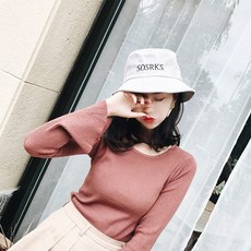915cc139b7dbd5851fdea61c0857c9eca70a35a5b51e5581aeea302b956c.jpg