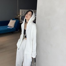 ba3b530e43fd473f4036513927148a7a0c10224e98dcac787d502ddb04b5.jpg