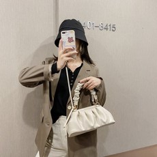 f81bc19737145ebecf596c5164a69d91dce728cc406c12ad2d57eb4d3990.jpg