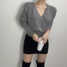 슈잼마켓 / 포근포근 브이넥 랩 니트